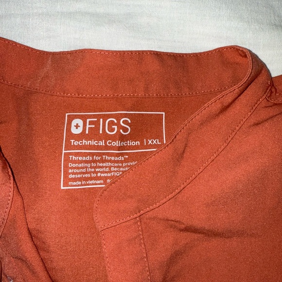 FIGS *LIMITED EDITION* Terracotta Rafaela Scrub Top XXL - Picture 8 of 8